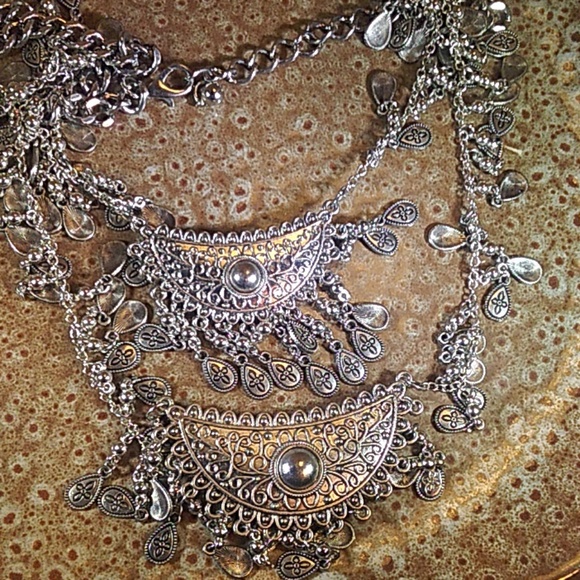 Silver-tone Statement Necklace --33 - Picture 3 of 4